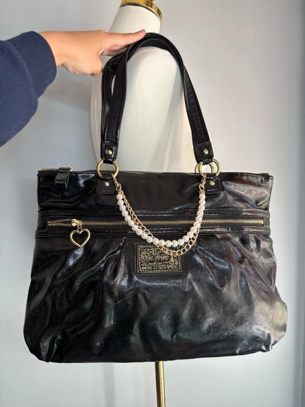 Vintage Y2K Coach Poppy Black Patent Tote Bag F20004
